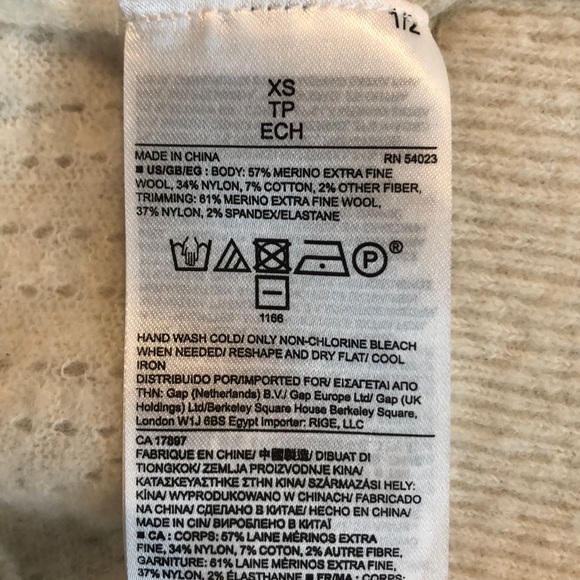 Banana Republic Extra Fine Merino Wool Sweater - Picture 5 of 5